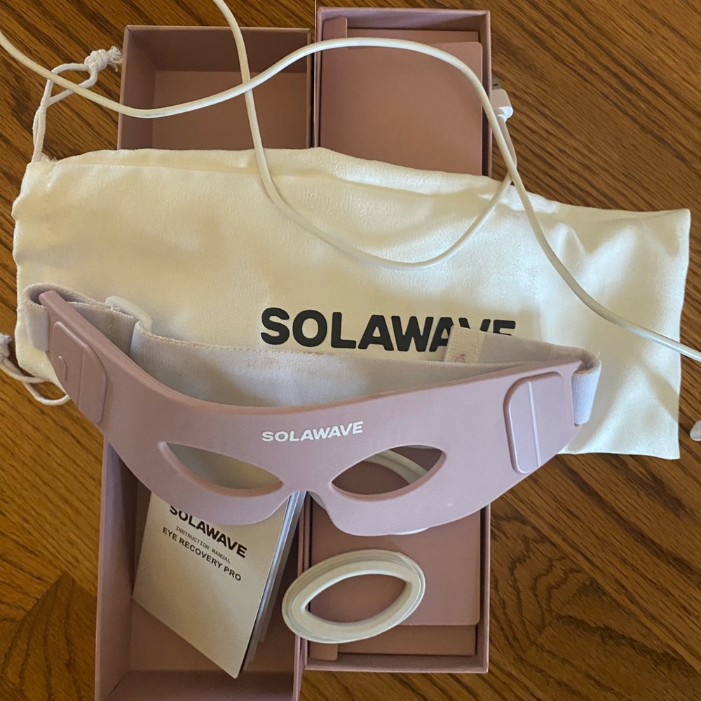 Solawave Pink Eye Recovery Mask – LED Eye Treatment